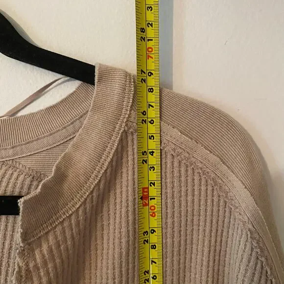 We The Free Pink V-neck Thermal Henley Top Oversized Lounge Women's size Small - Picture 7 of 8